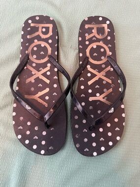 Roxy Black Flip Flops with Pink Polka Dot Logo Print